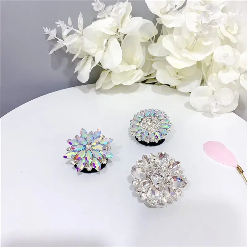 Crystal Flower Mobile Phone Stand for Women - Image 11