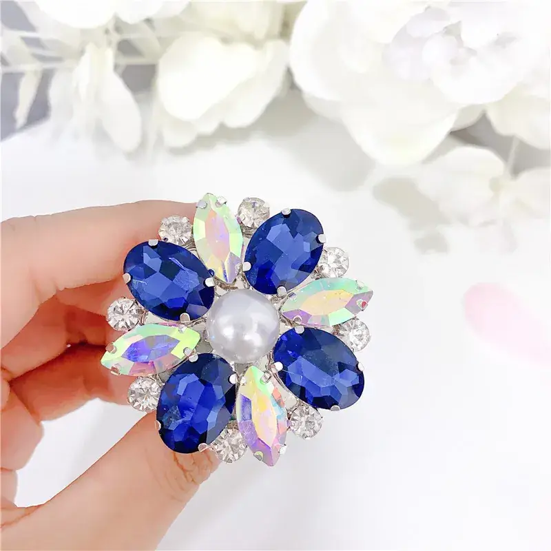 Crystal Flower Mobile Phone Stand for Women - Image 2