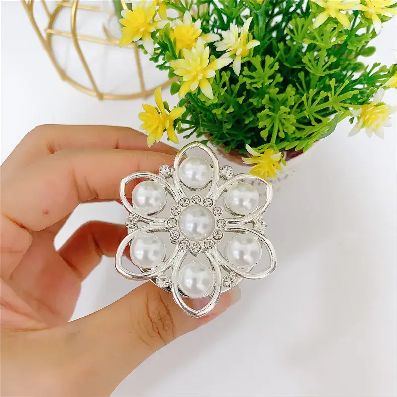 Crystal Flower Mobile Phone Stand for Women - Image 7