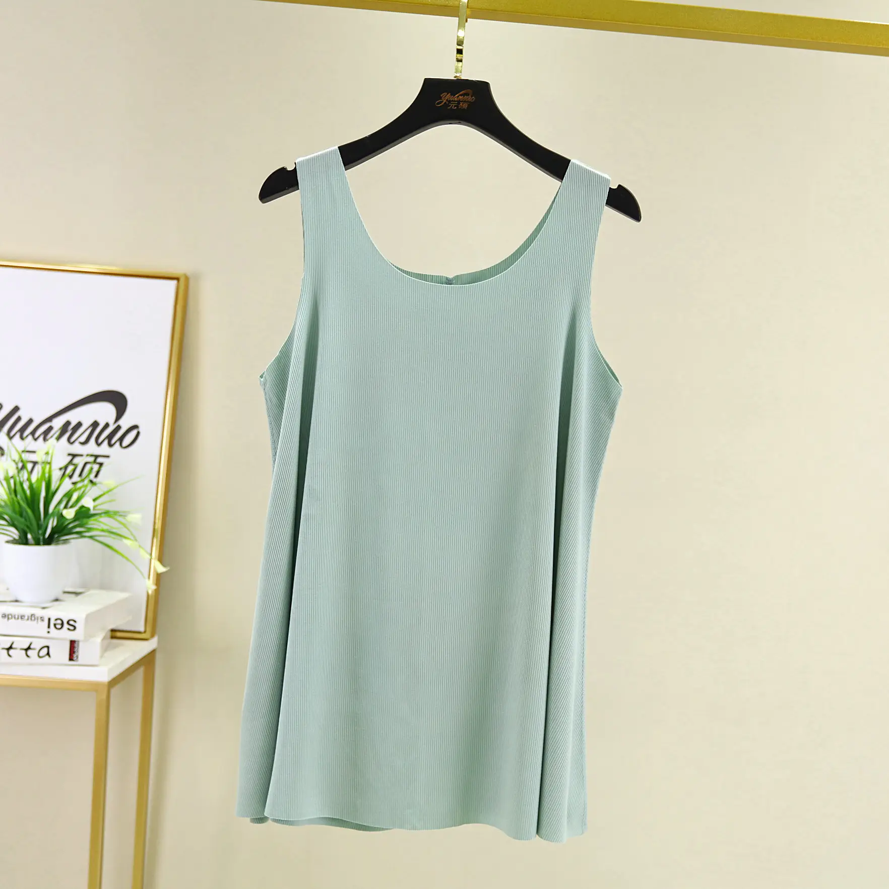 White Ice Silk Sleeveless Crewneck Vest - Image 6