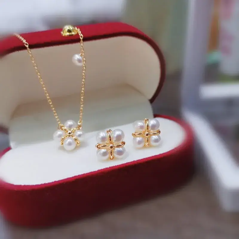 14K Gold Pearl Collarbone Necklace Set for Women