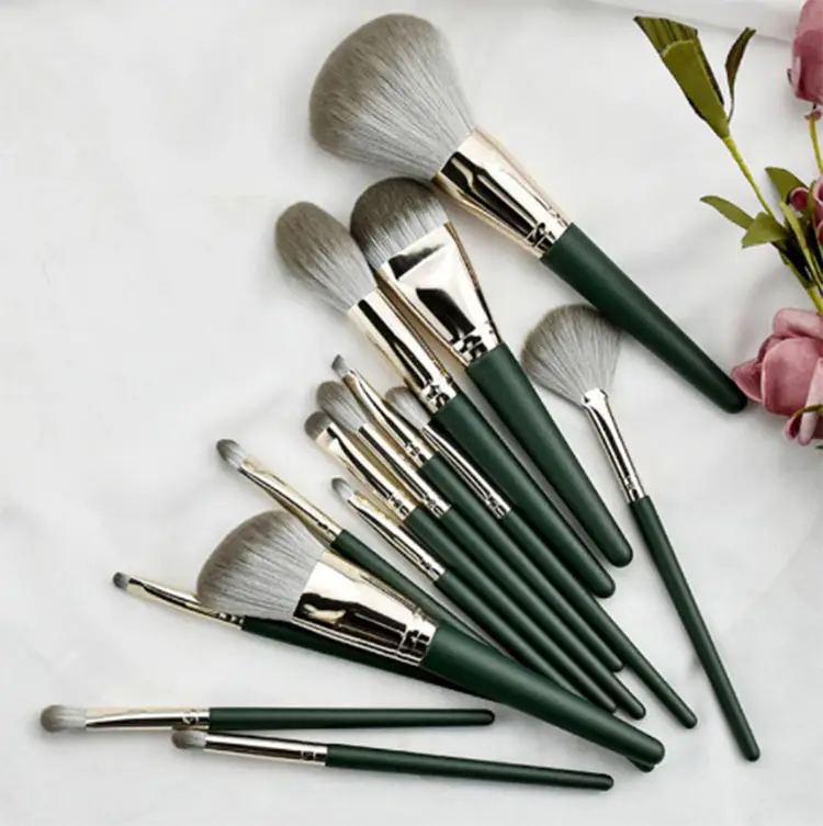 14-Piece Makeup Brush Set for Eye Shadow, Blush, Concealer & More - Image 7
