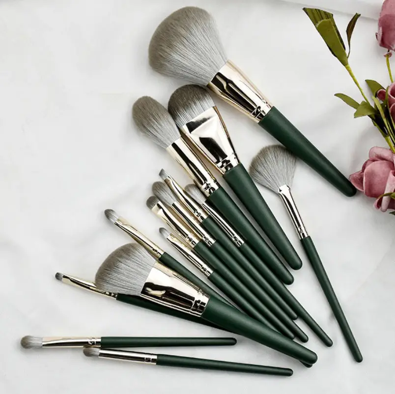 14-Piece Makeup Brush Set for Eye Shadow, Blush, Concealer & More - Image 9