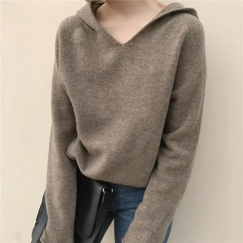 White Knitted Hooded Sweatshirt Women's Winter Top - Image 13