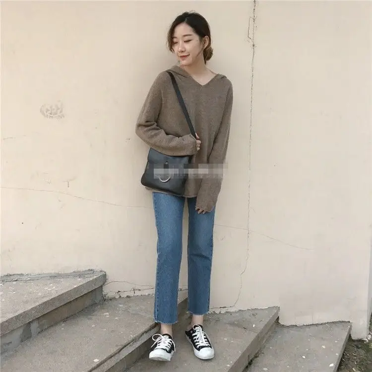 White Knitted Hooded Sweatshirt Women's Winter Top — feature 10