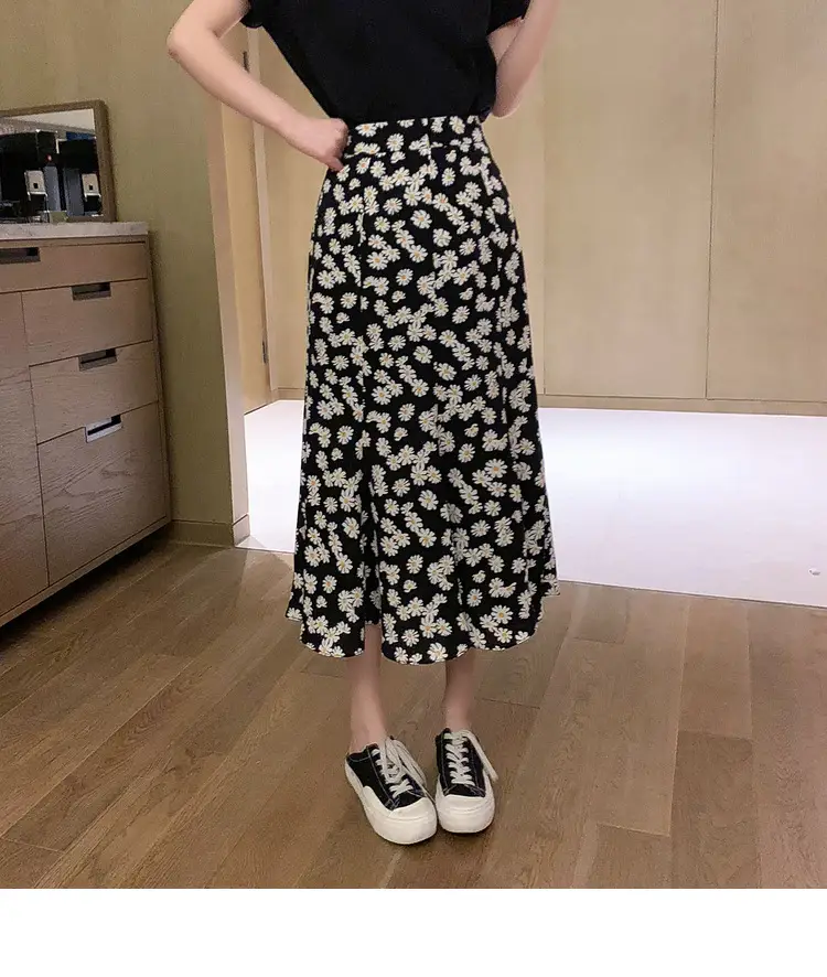 Women Daisy Printed Midi Skirt T-Shirt Set Black — feature 27