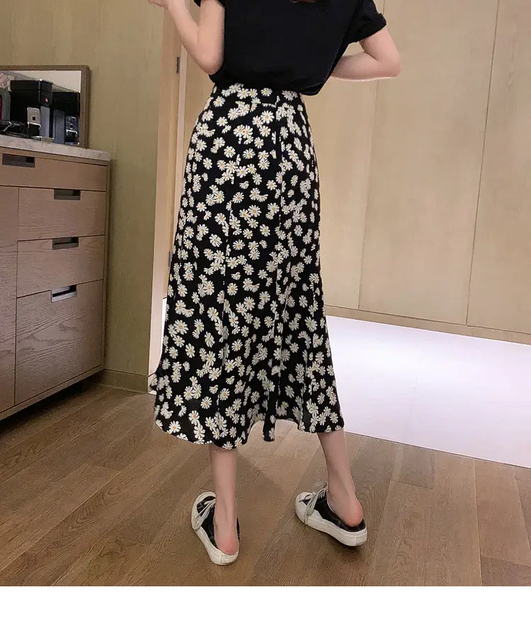 Women Daisy Printed Midi Skirt T-Shirt Set Black — feature 28