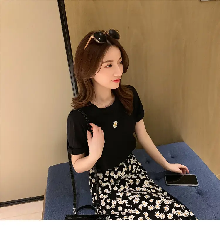 Women Daisy Printed Midi Skirt T-Shirt Set Black — feature 33