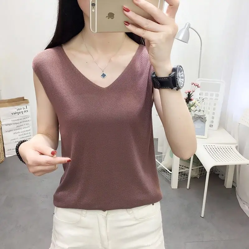 Summer V-Neck Knitted Vest Solid Color Slimming — feature 11