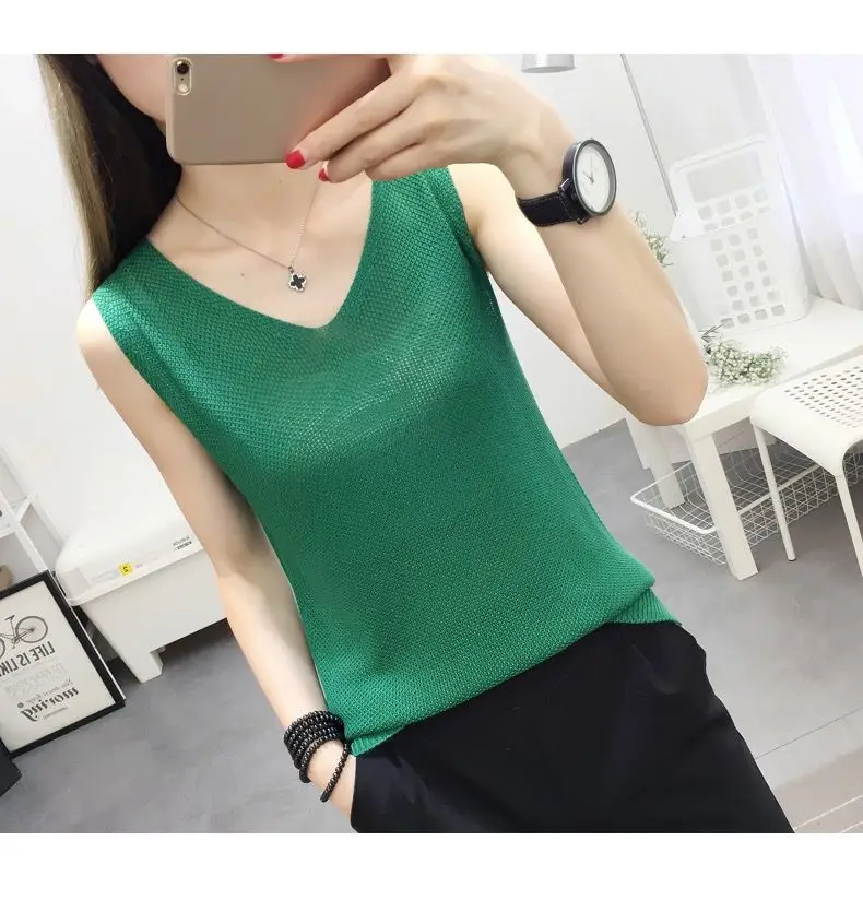 Summer V-Neck Knitted Vest Solid Color Slimming — feature 9