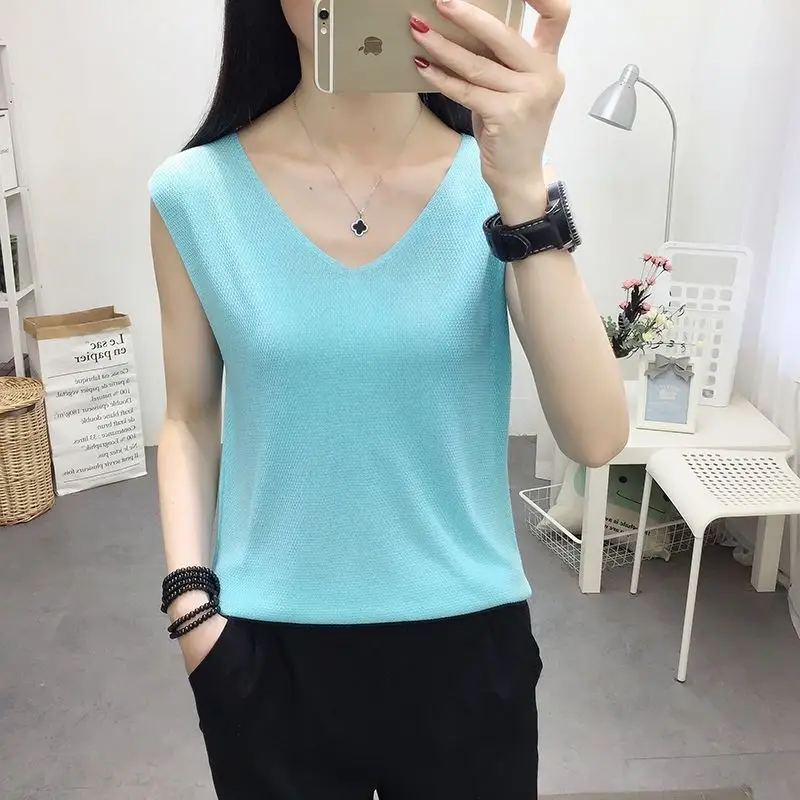 Summer V-Neck Knitted Vest Solid Color Slimming - Image 13