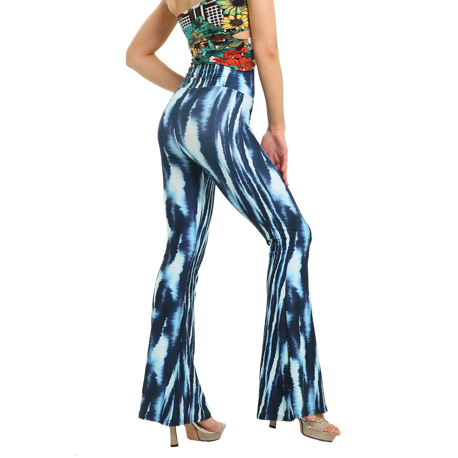 Green Printed Flared Pants for Women - Image 5