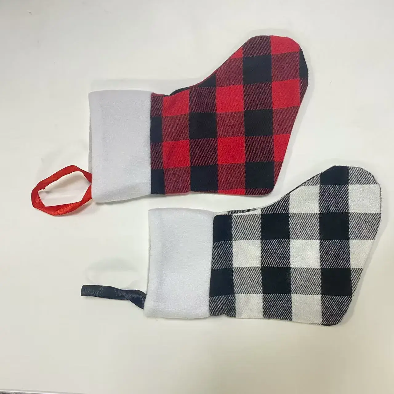 Cross-Border Christmas Stockings Red Black Plaid — feature 18