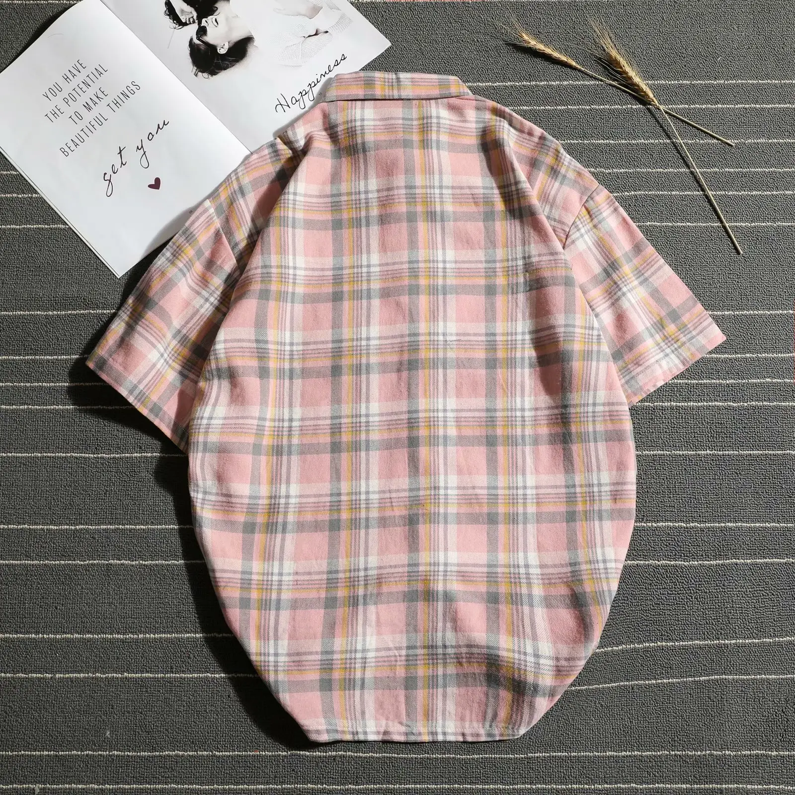 Men's Plaid Short Sleeve Shirt Hong Kong Style - Image 7