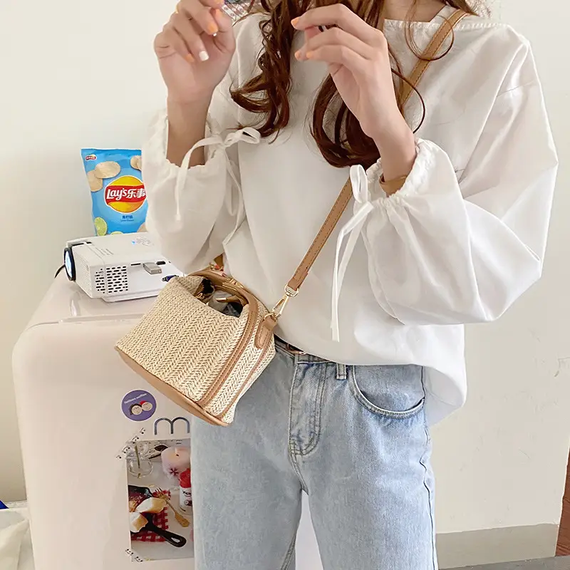 Women's Knitted Beige Shoulder Bag 2026 - Image 5