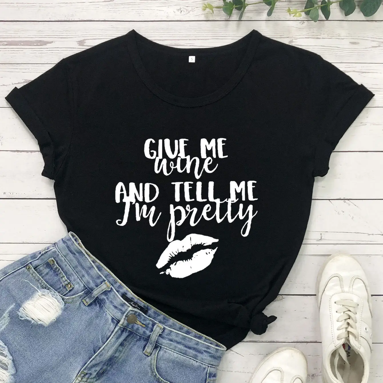 Maroon T-Shirt "Give Me Wine and Tell Me I'm Pretty"