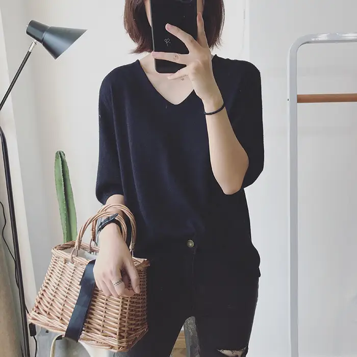 Red V Neck Loose Pullover T-Shirt for Women — feature 6