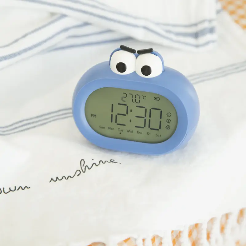 Factory New Cartoon Alarm Clock Blue 10:08 - Image 5