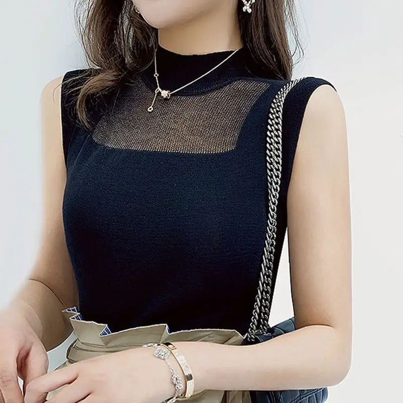 Silk Knitted Sleeveless T-Shirt Grey Round Neck - Image 6