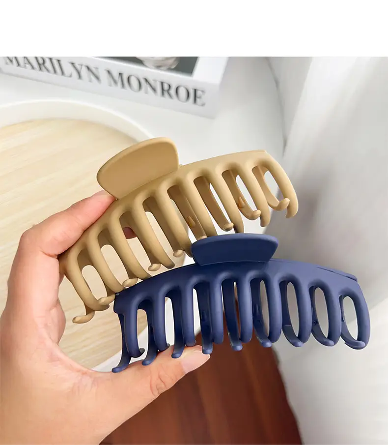 11cm Frosted Hair Clip for Women — feature 11