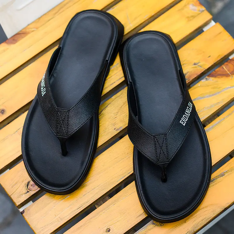 2020 Black Rubber Men's Flip Flops Korean Style