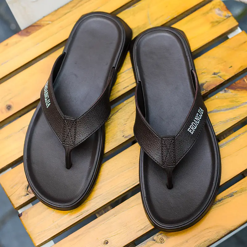 2020 Black Rubber Men's Flip Flops Korean Style