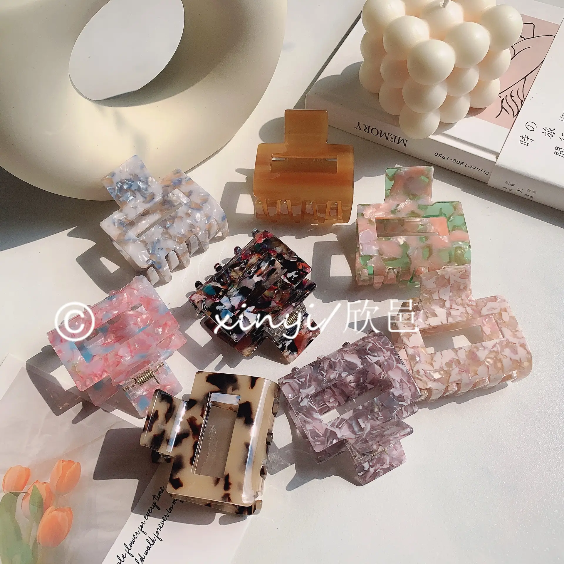 South Korea Acetic Acid Geometric Hairpin Clip