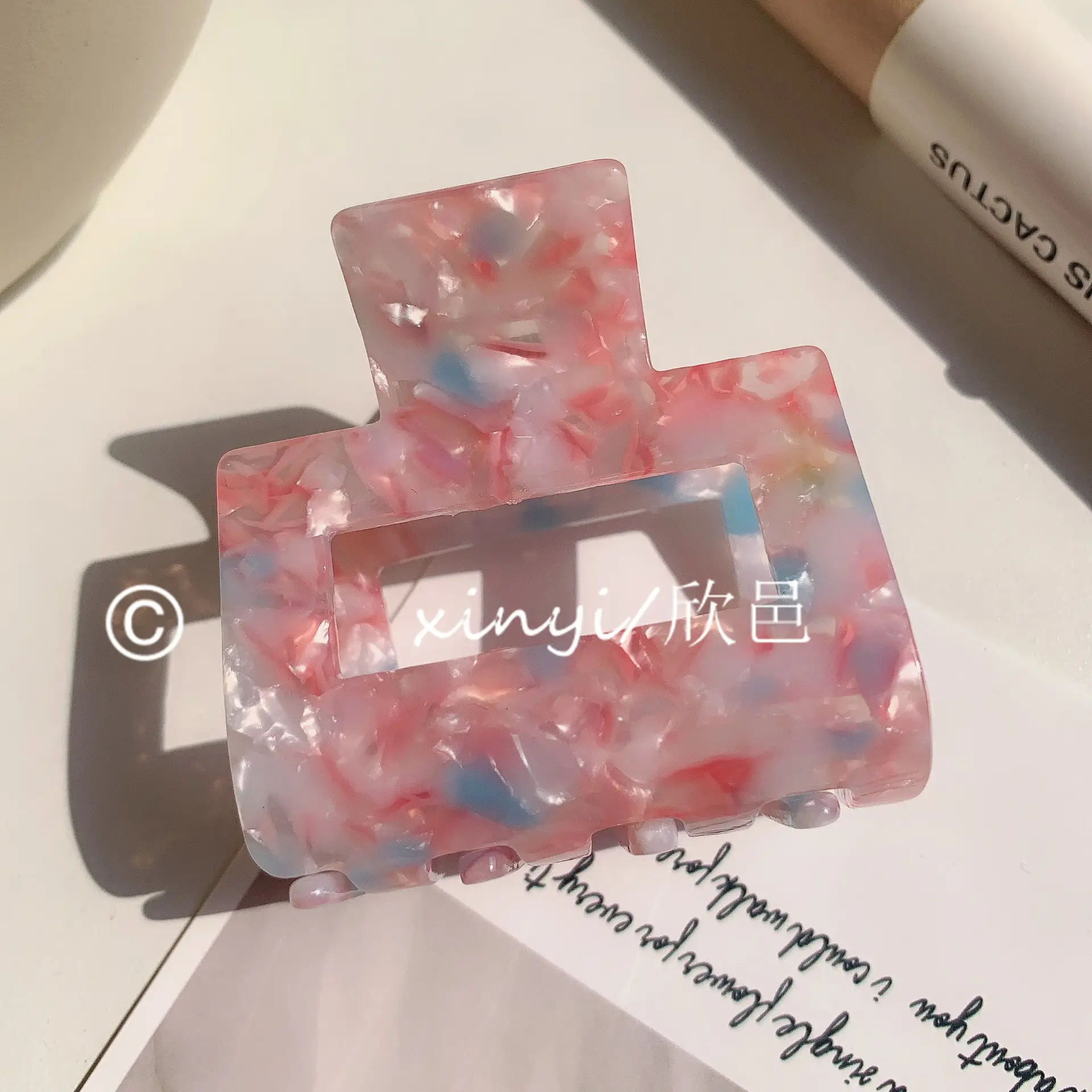 South Korea Acetic Acid Geometric Hairpin Clip