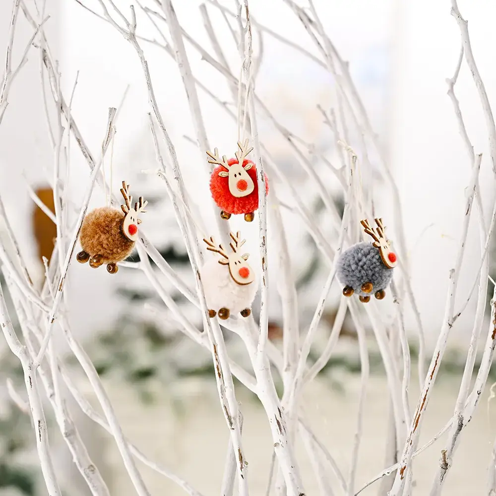 Felt Deer Decor Pendants for Christmas Tree - Image 6