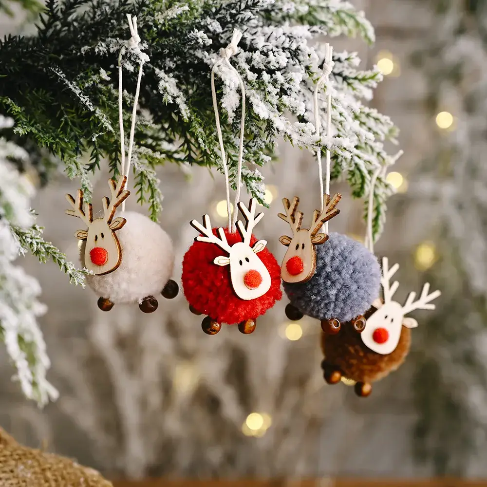 Felt Deer Decor Pendants for Christmas Tree - Image 7