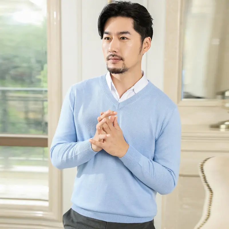 Wholesale V-neck men's sweater black solid color - Image 14