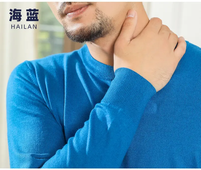 Wholesale V-neck men's sweater black solid color — feature 13
