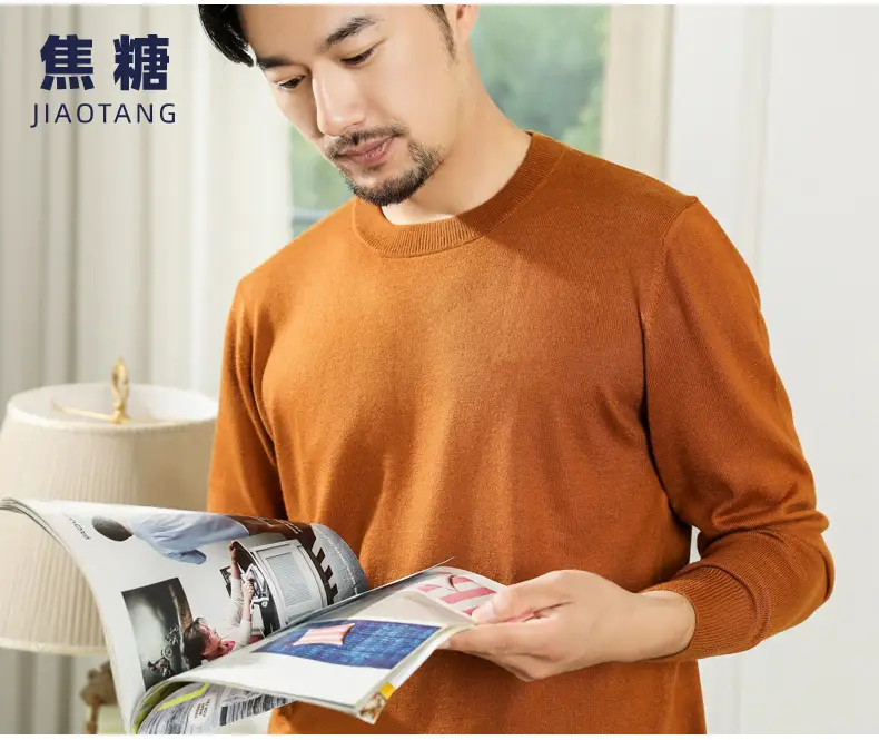 Wholesale V-neck men's sweater black solid color — feature 25