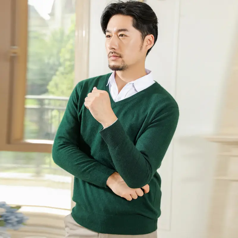 Wholesale V-neck men's sweater black solid color - Image 11