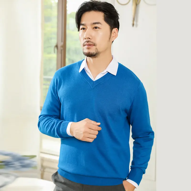 Wholesale V-neck men's sweater black solid color - Image 12