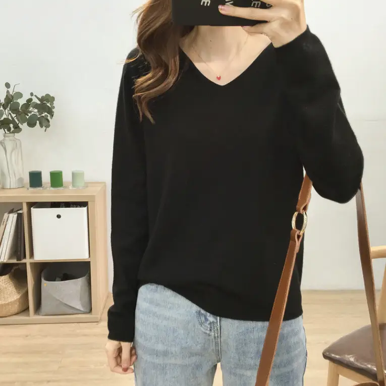 Women's V-neck Knit Sweater Long Sleeve Solid Color - Image 6