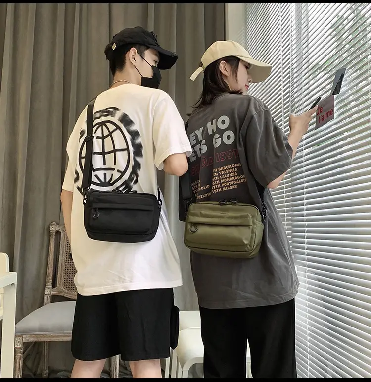 Men's Black Mesh Zip Bag with Heart Design — feature 9