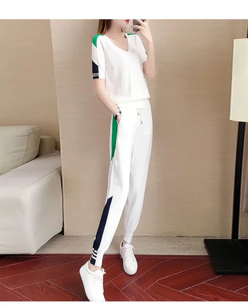 Women's 2-Piece Sports Suit Black Green V-Neck Ankle Pants — feature 14