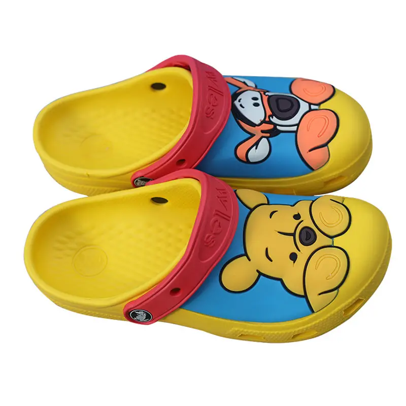 Summer Bear Mani Crocs Flat Sandals Women