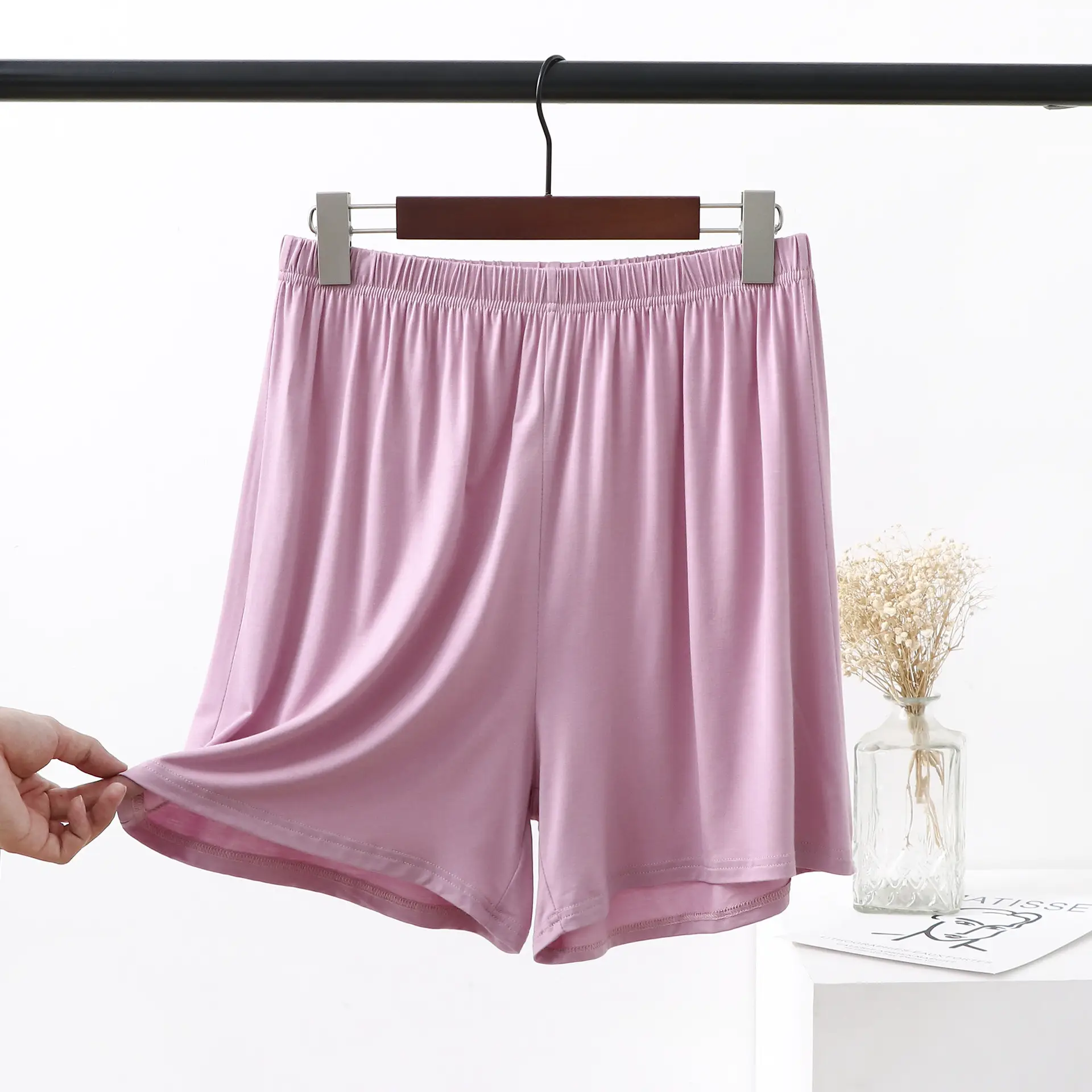 Purple Elastic Waist Casual Shorts for Women - Image 3