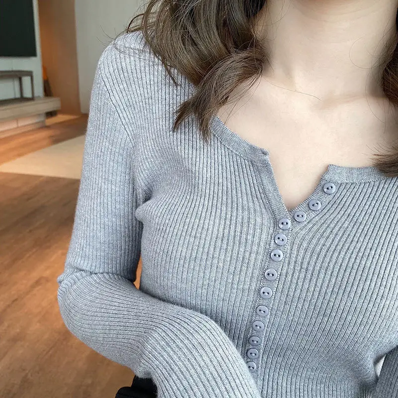 Black Knitted V Neck Sweater Top for Women - Image 14