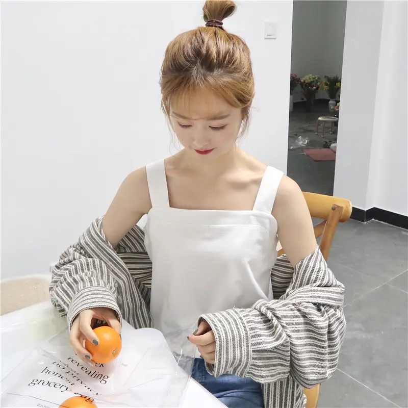 Wholesale White Sleeveless Heart Top Women's Camisole — feature 4
