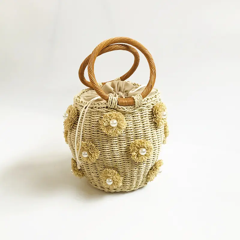 Z New Women's Bag A Flower Artificial Pearl Decoration R Portable Basket Bag Woven Bag Straw Woven Bag