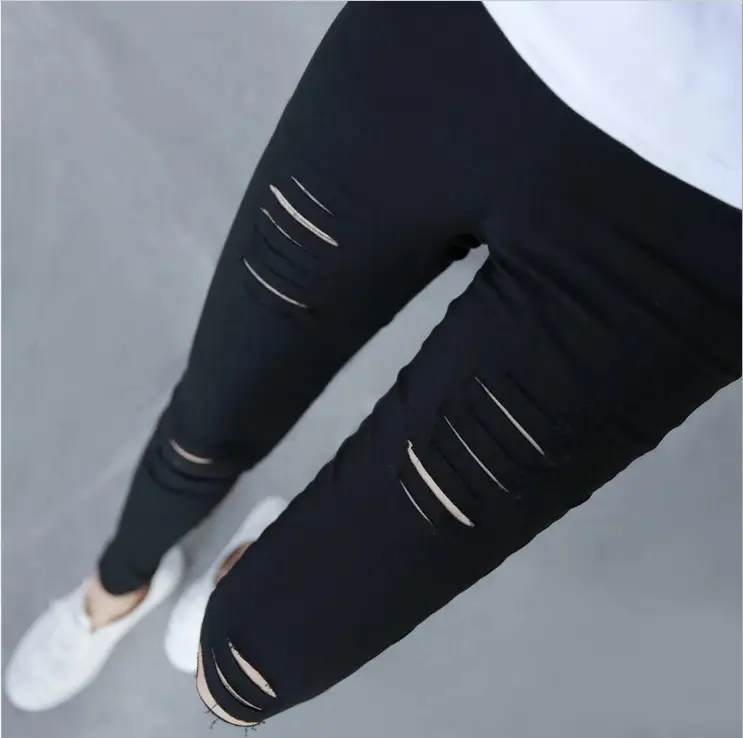 2020 Summer Women's Striped Knee-Length Top with Black Leggings - Image 4