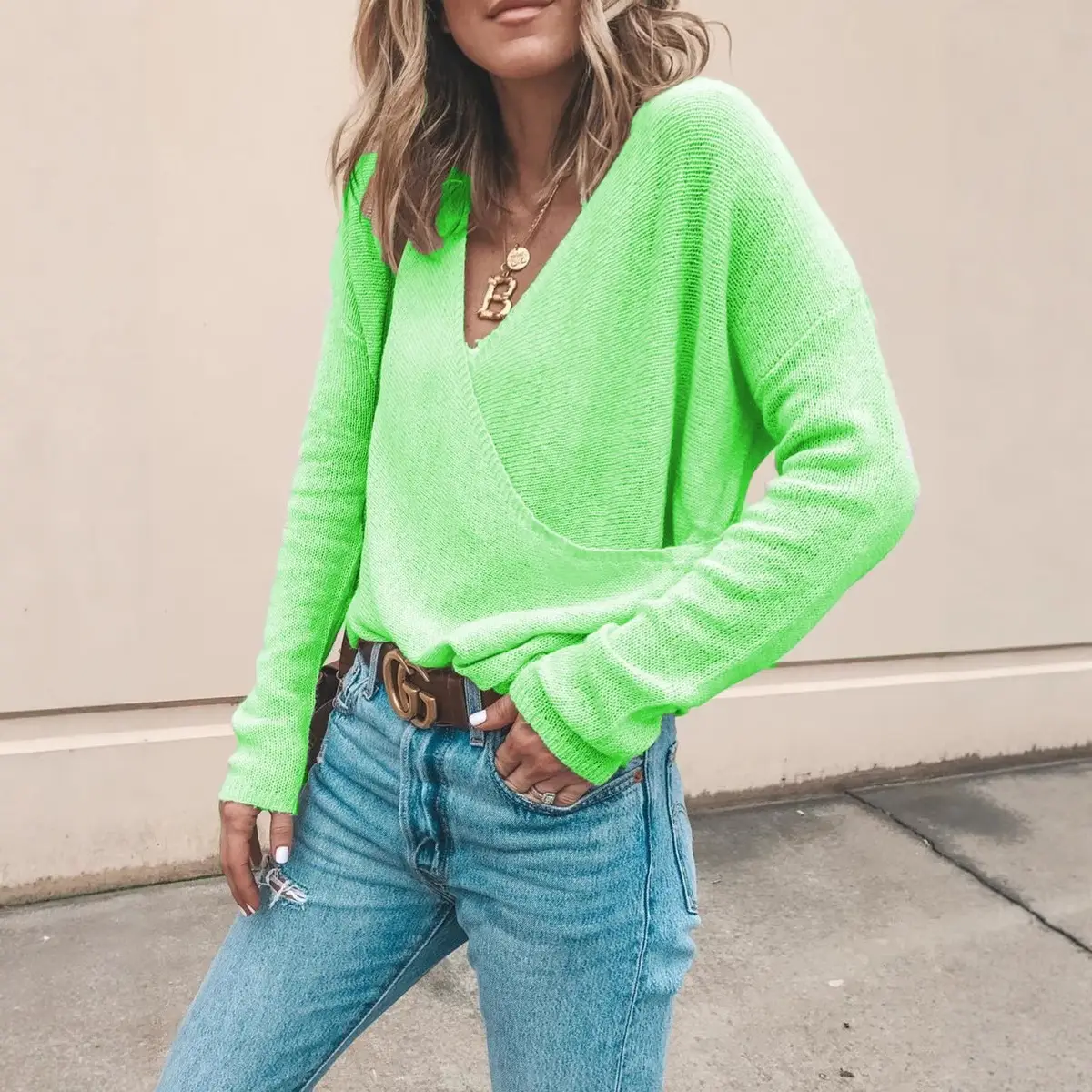 Women's 2023 Purple Long Sleeve V-Neck Sweater - Image 6