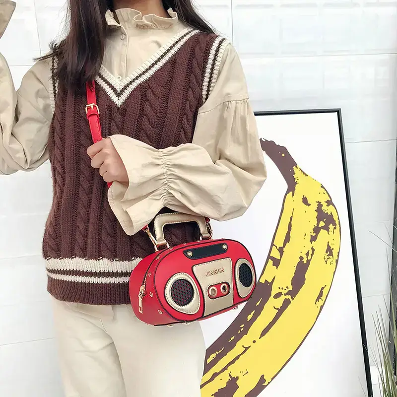 Niche Design 2025 Summer Crossbody Bag White Red - Image 2