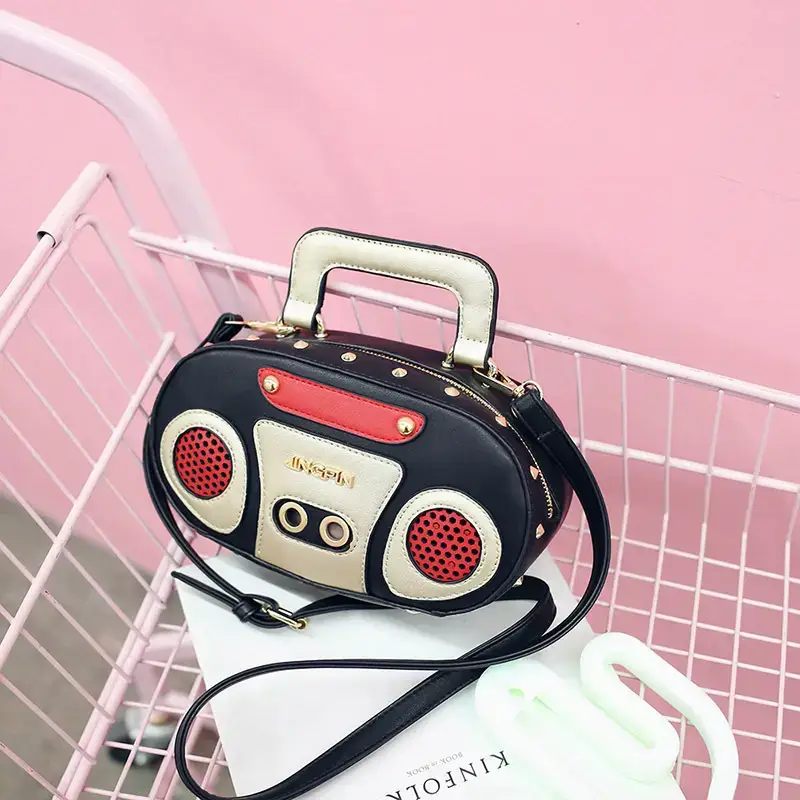 Niche Design 2025 Summer Crossbody Bag White Red - Image 3