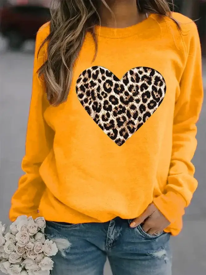 Women Pink Leopard Heart Crewneck Sweatshirt - Image 43
