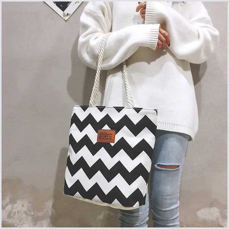 Women Chevron Jute Shoulder Bag Red White Rope Handle