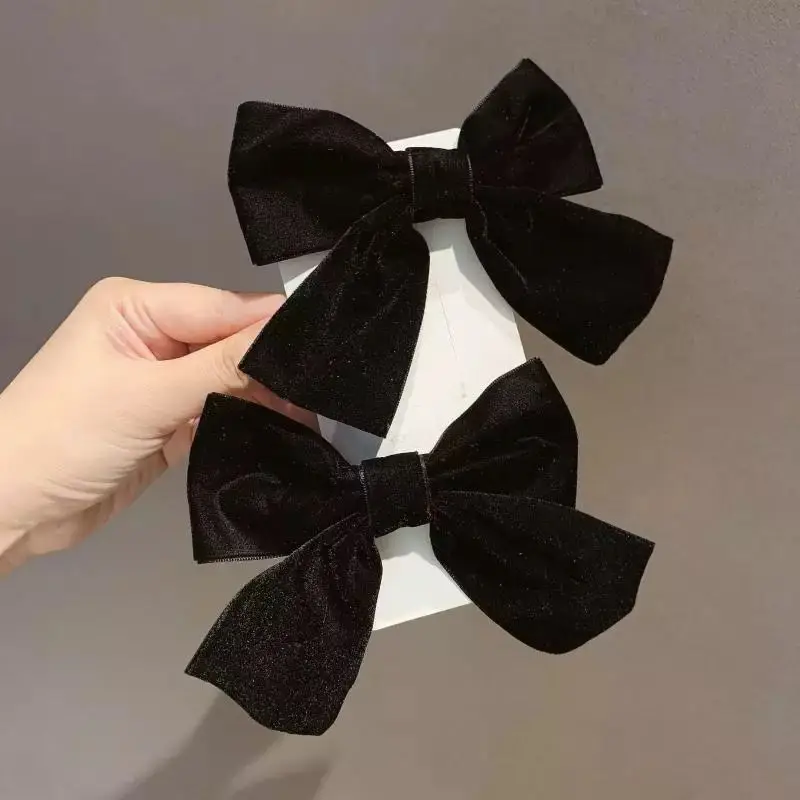 Black Velvet Top Clip Hairpins for Girls